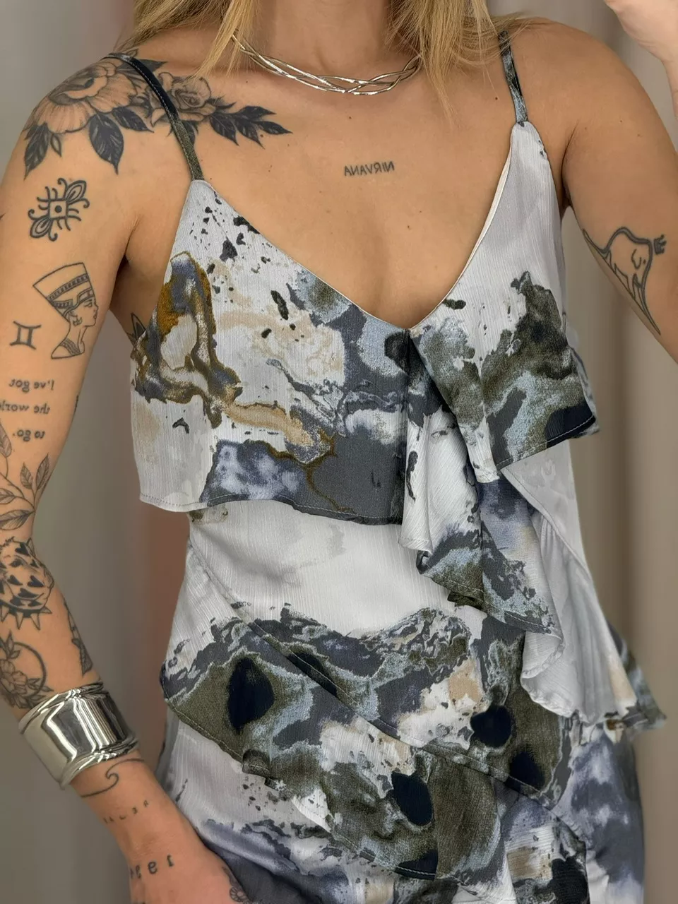 VESTIDO LOREN ESTAMPADO CINZA