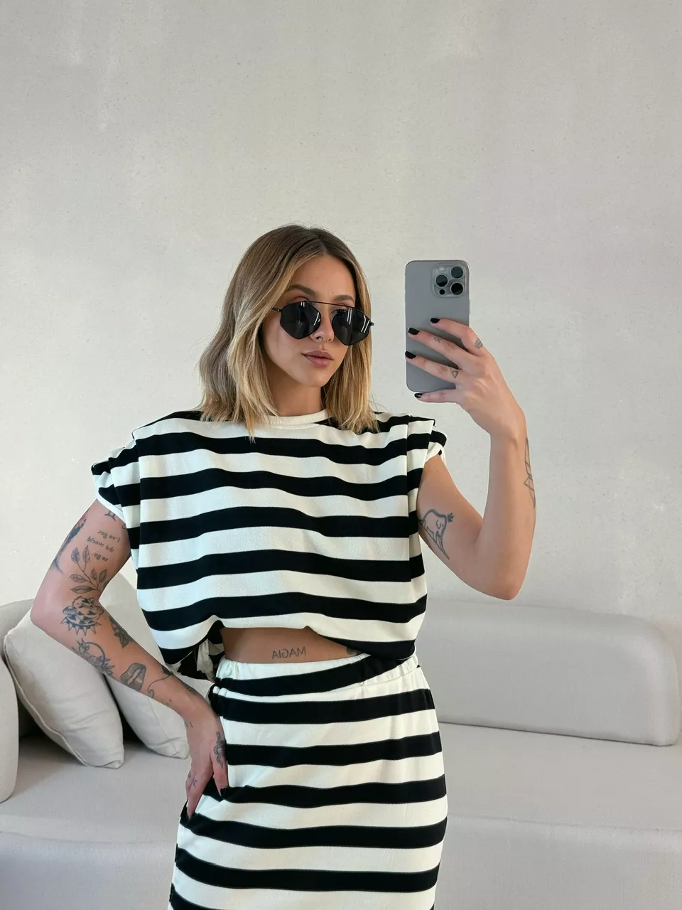 BLUSA LUNA LISTRAS Preta