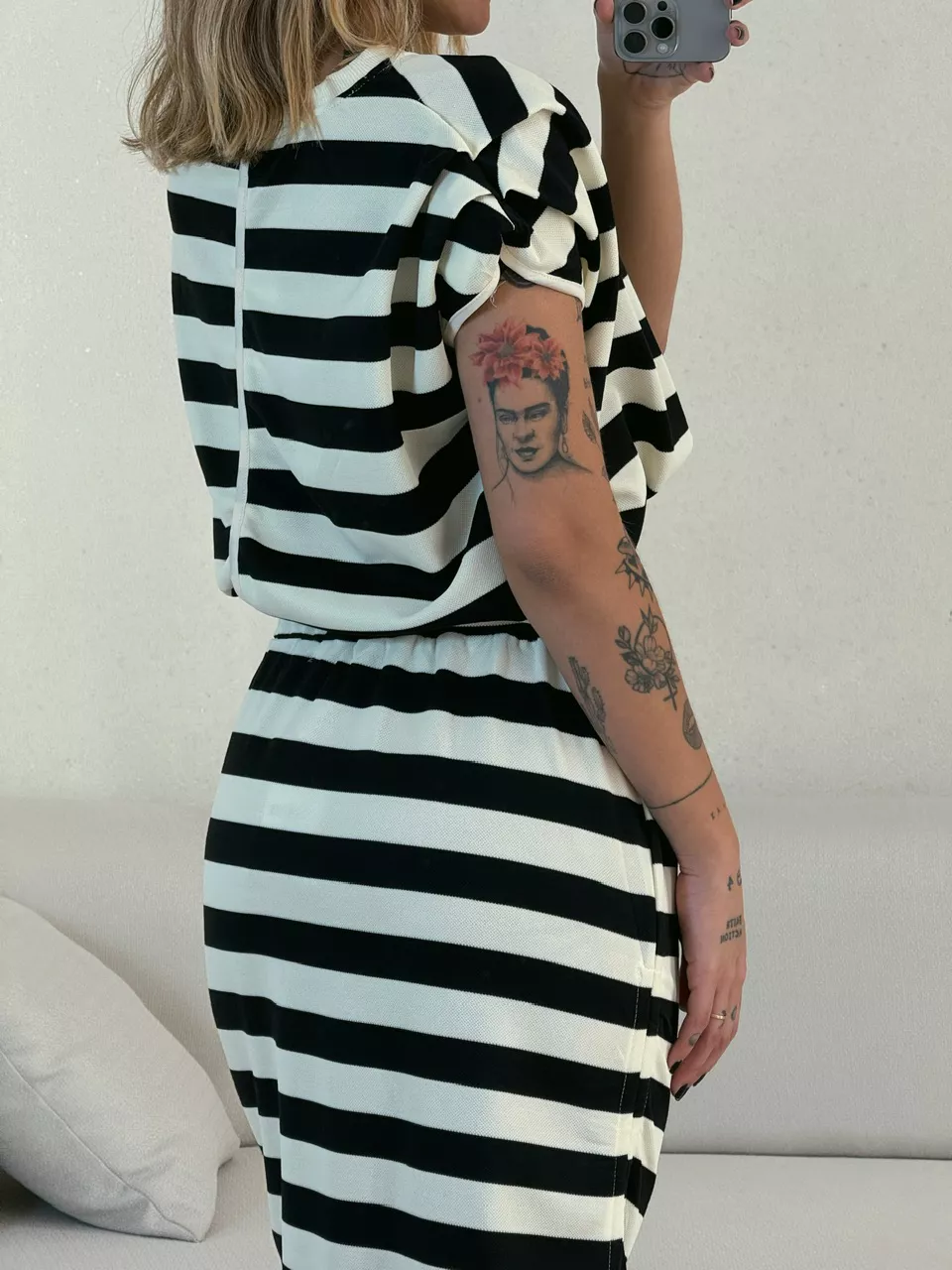 BLUSA LUNA LISTRAS Preta