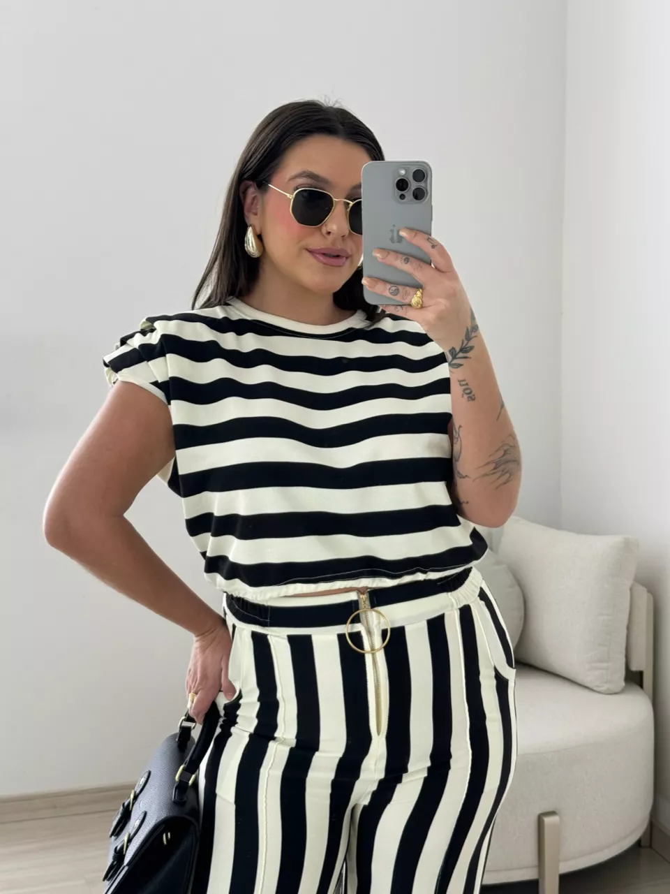 BLUSA LUNA LISTRAS Preta