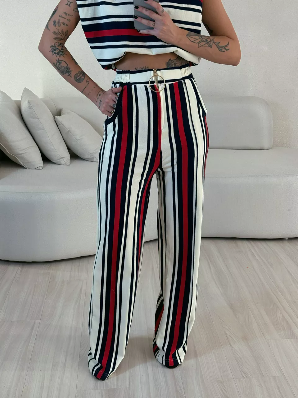 CALÇA ISABELA LISTRAS MARINHEIRO