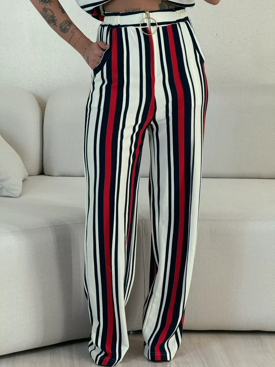 CALÇA ISABELA LISTRAS MARINHEIRO