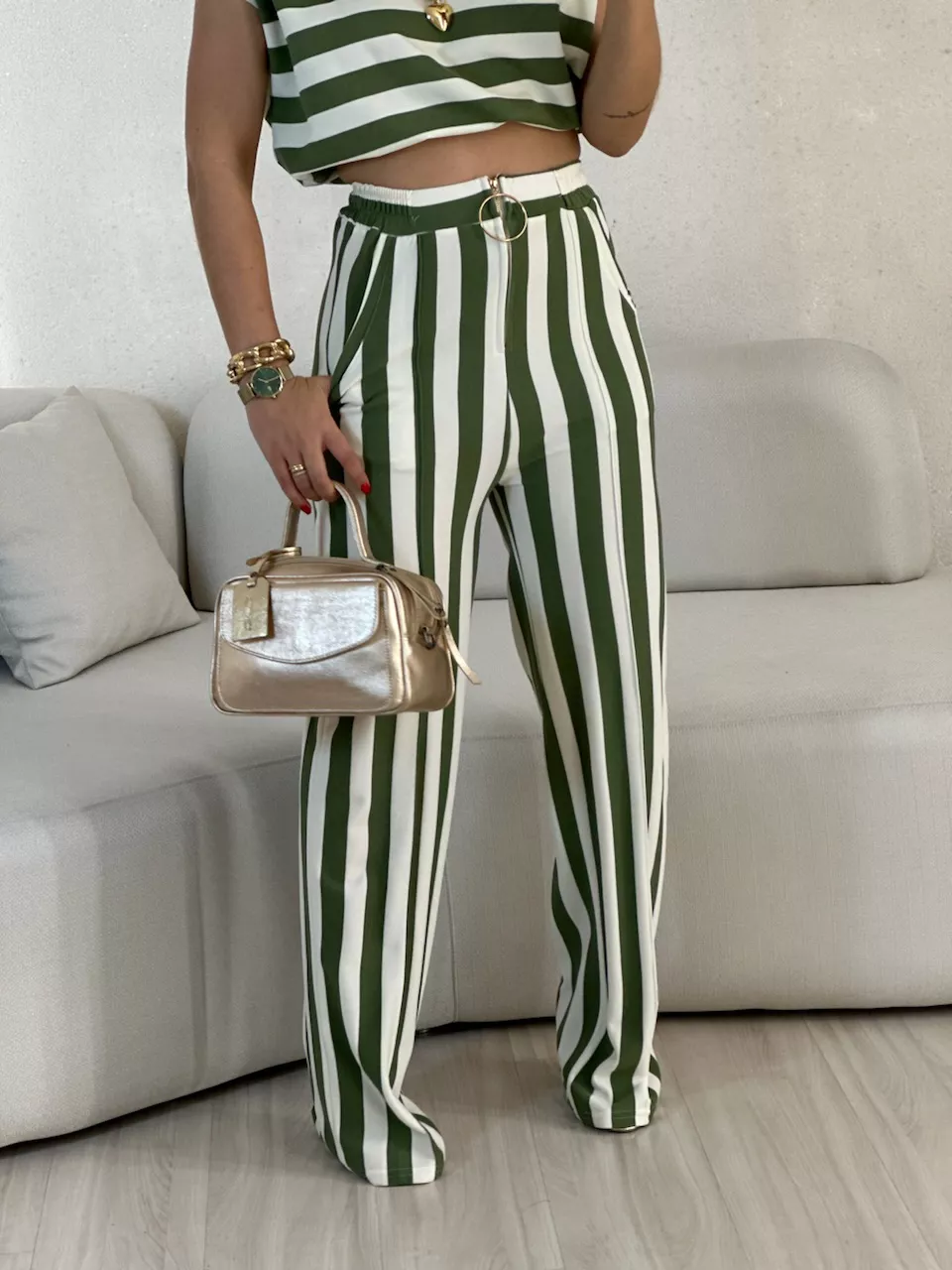 CALÇA ISABELA LISTRAS VERDE - 0056020014 - CAROLLA FERRARO