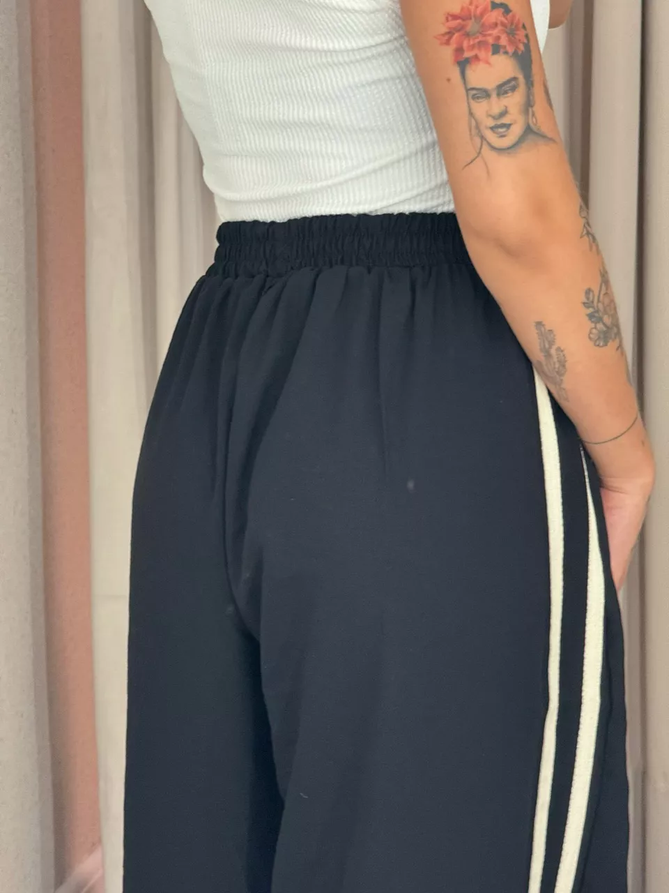 CALÇA VANESSA STREETWEAR PRETA