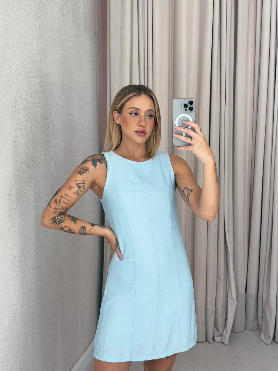 VESTIDO JOANA CURTO AZUL