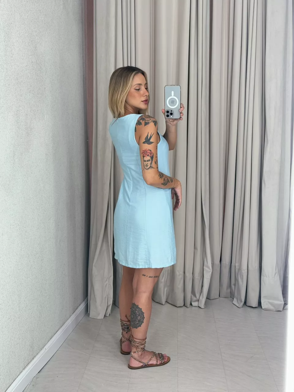 VESTIDO JOANA CURTO AZUL