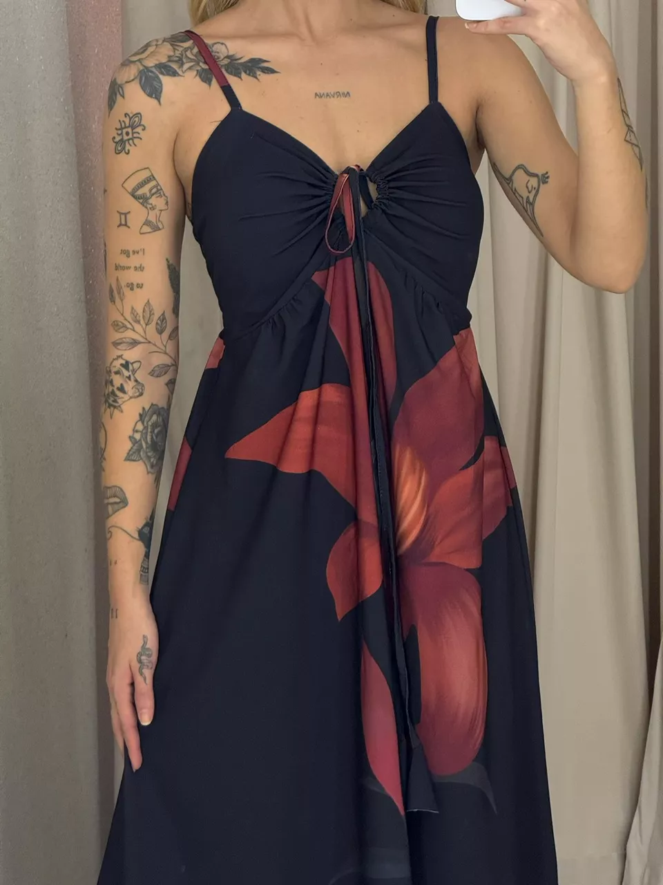 VESTIDO NÍDIA FLOR PRETO