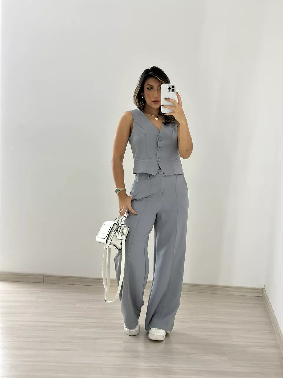 CONJUNTO COLETE COM CALÇA CINZA