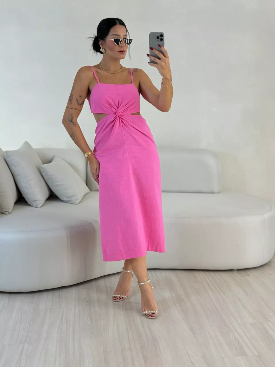 VESTIDO ELIZABETH COSTAS ABERTA ROSA - 0056120031 - CAROLLA FERRARO