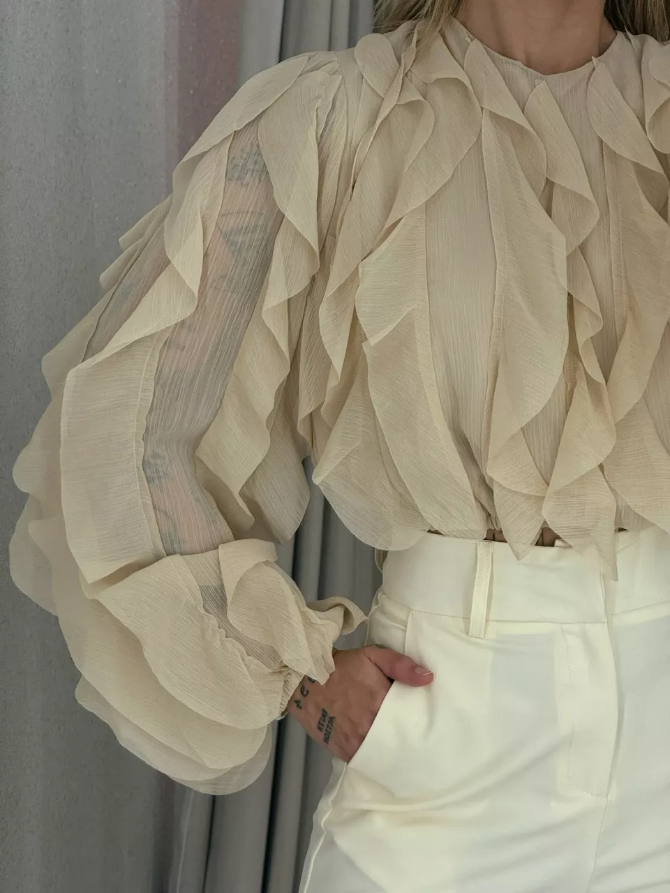 BLUSA FLÁVIA BABADO VERTICAL Nude