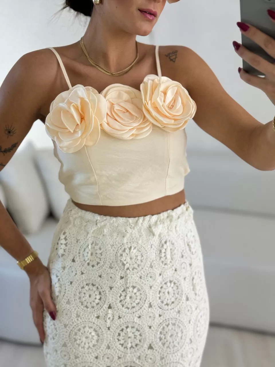 CROPPED MEL FLORES MARFIM