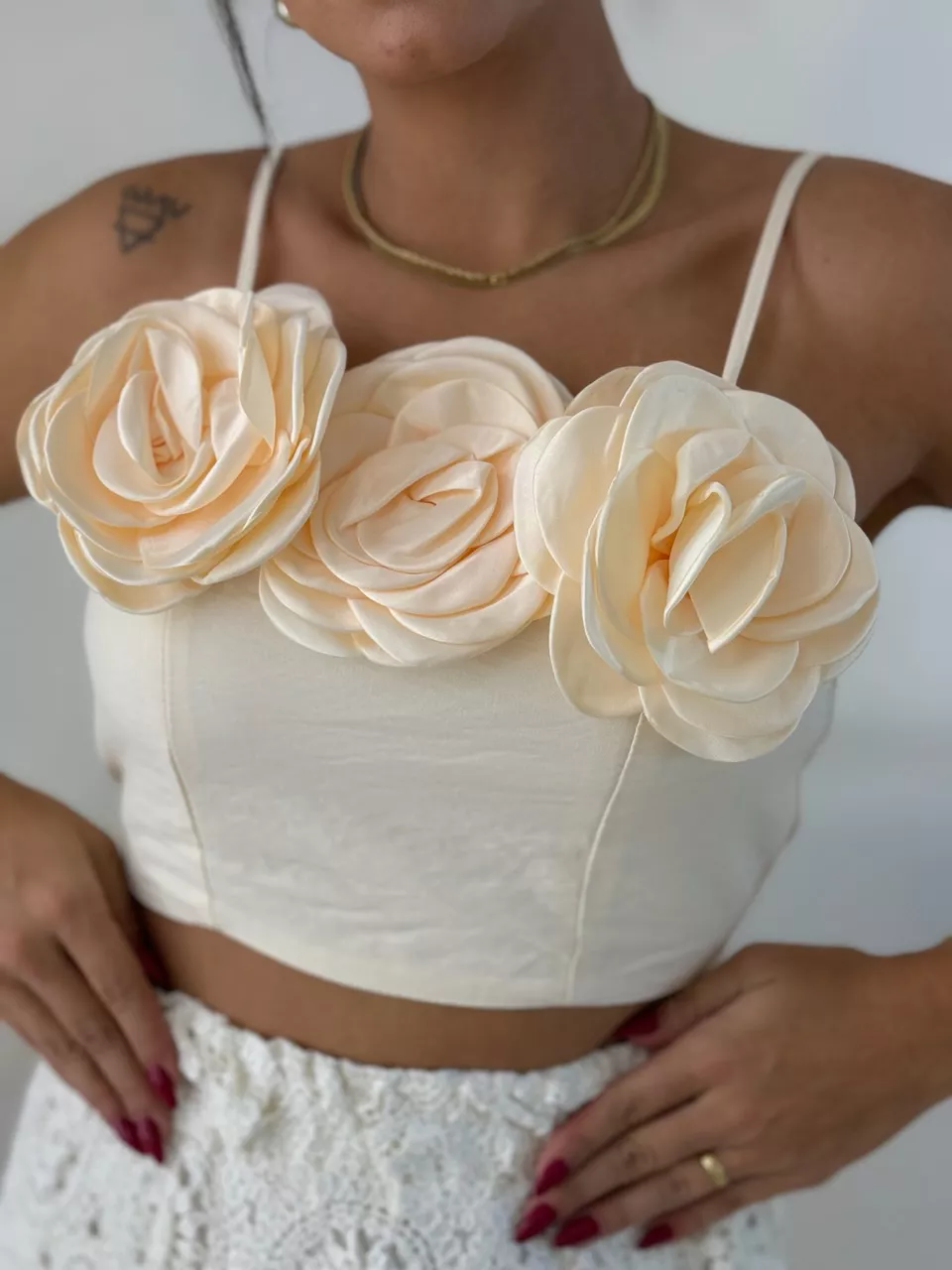 CROPPED MEL FLORES MARFIM - 0056180056 - CAROLLA FERRARO