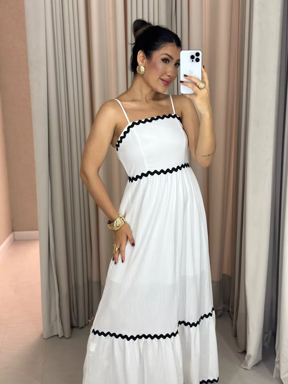 VESTIDO CÉLIA LONGUETE OFF