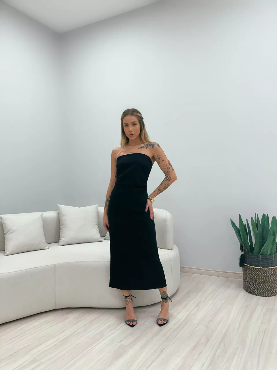 VESTIDO RAISSA TOMARA QUE CAIA PRETO - 0048500032 - CAROLLA FERRARO
