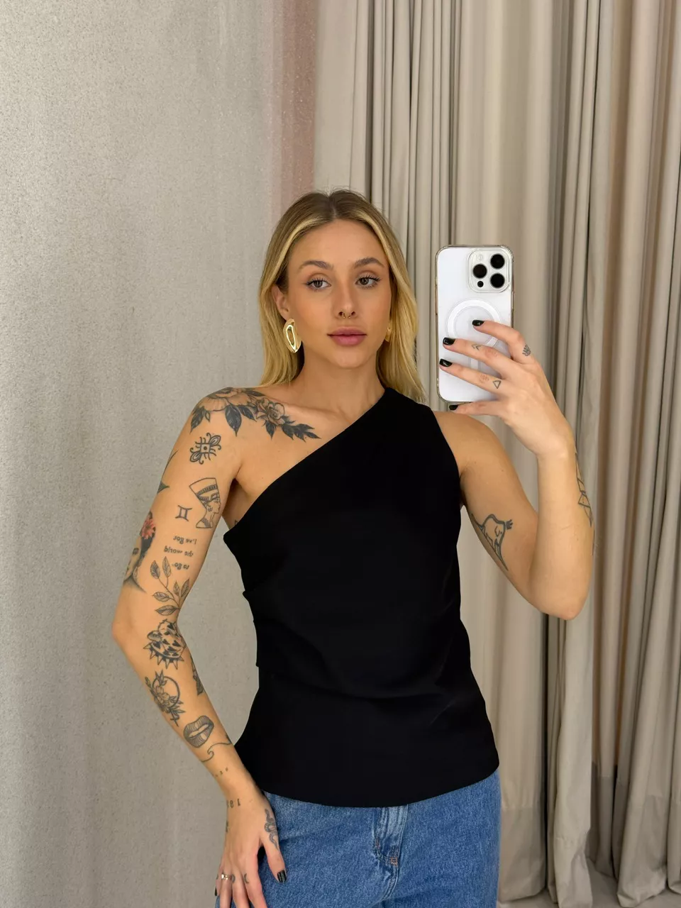 BLUSA JUDITE NULA MANGA PRETA - 0063230033 - CAROLLA FERRARO