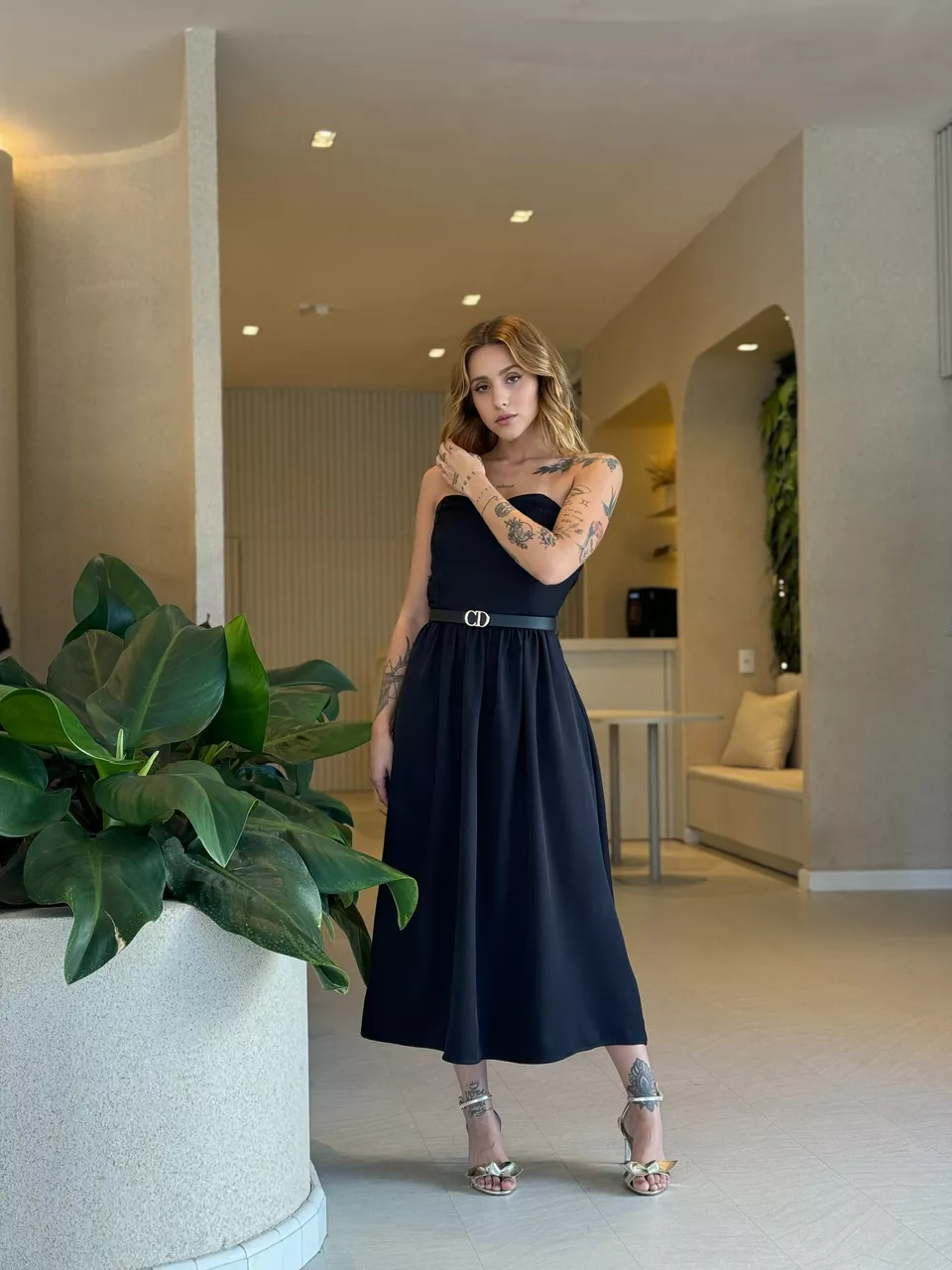 VESTIDO SERENA EVASÊ PRETO - 0051890032 - CAROLLA FERRARO