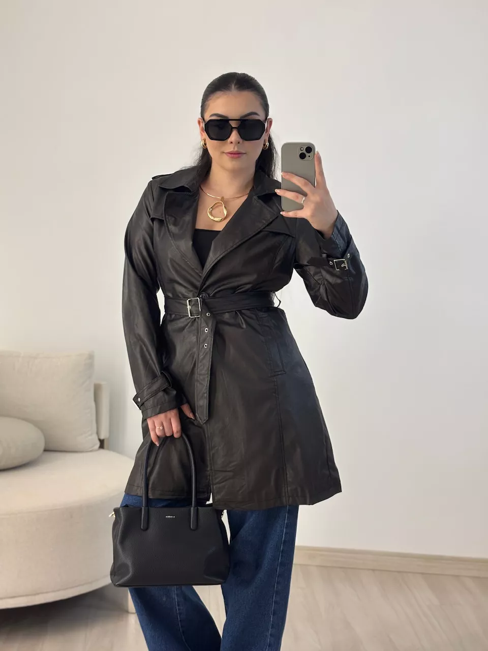 SOBRETUDO LUÍSA COURO FAKE PRETO