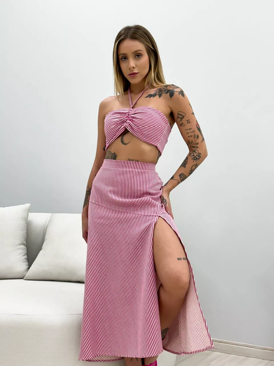 CONJUNTO MILENA SAIA MIDI ROSA LISTRADO - 00485503... - CAROLLA FERRARO