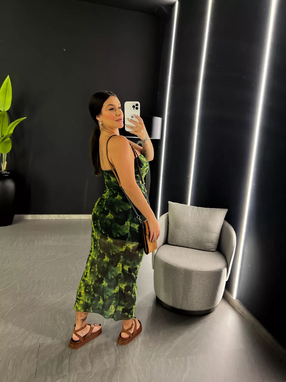 VESTIDO TULE CARLA TOMARA QUE CAIA VERDE