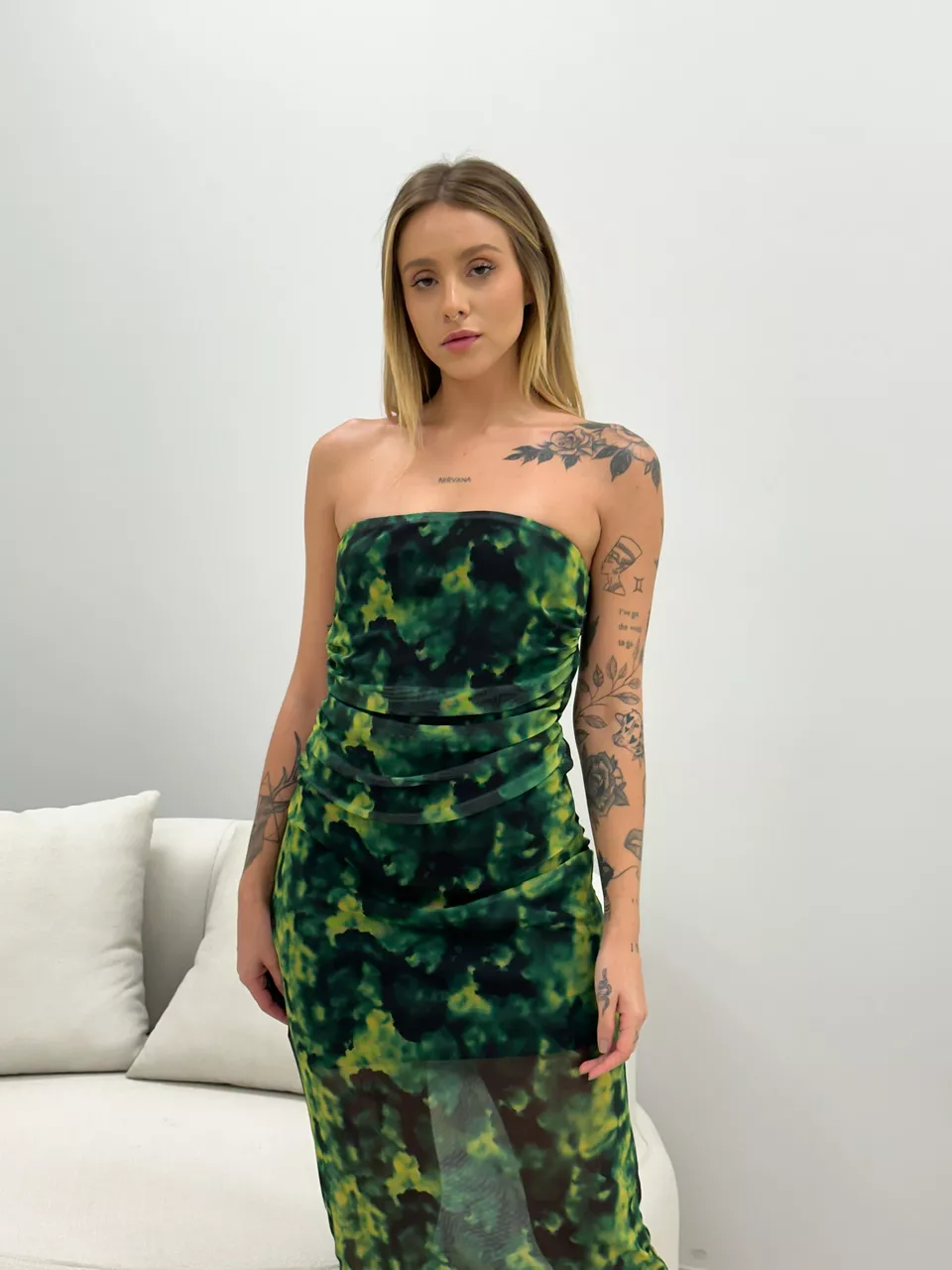 VESTIDO TULE CARLA TOMARA QUE CAIA VERDE - 0045830... - CAROLLA FERRARO