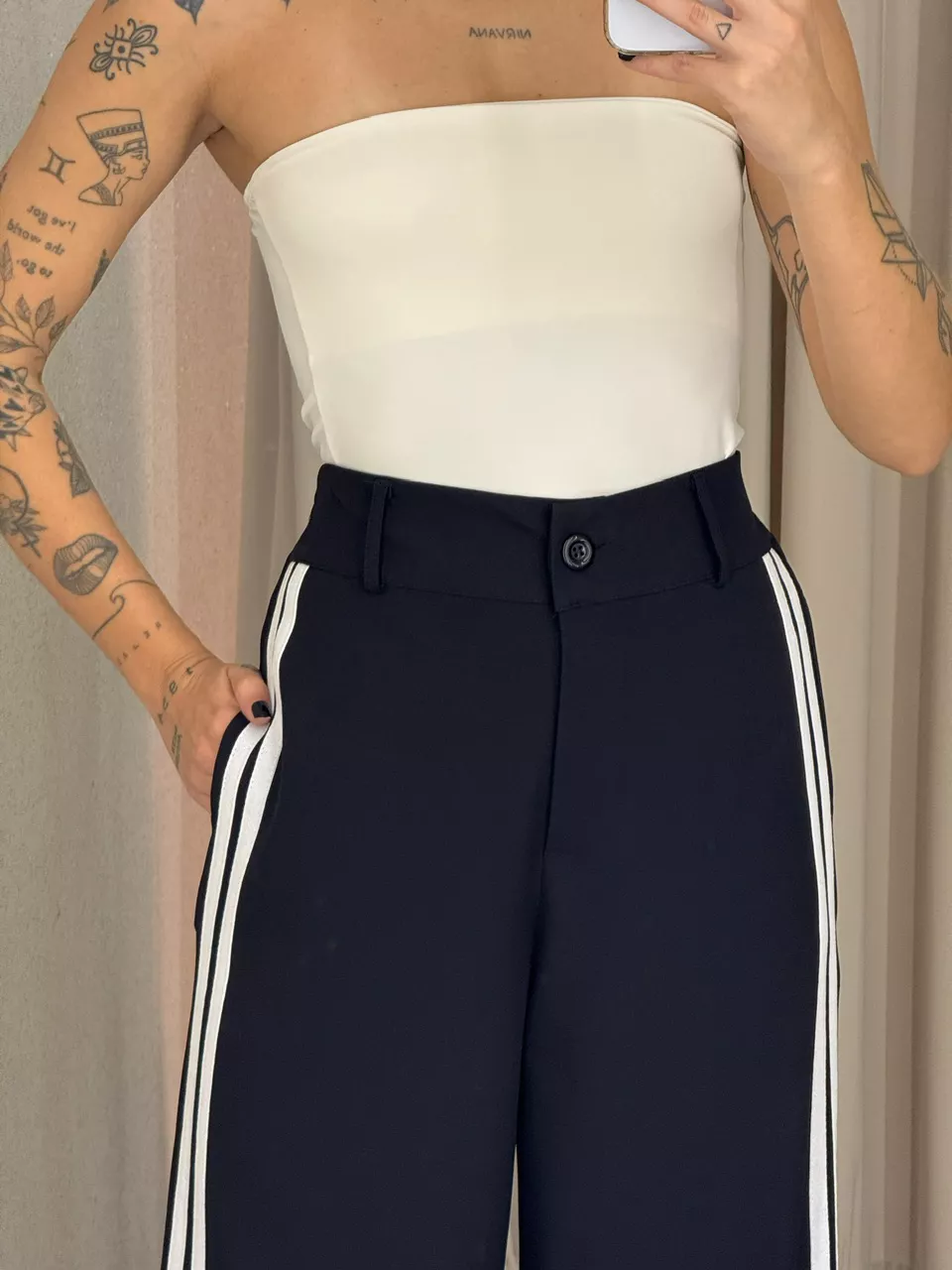 CALÇA KATHERINE LISTRAS PRETA
