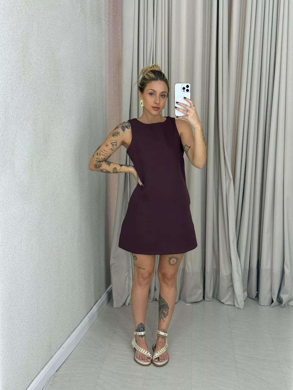 VESTIDO AGATHA CURTO CAVADO Marrom - 0063260054 - CAROLLA FERRARO
