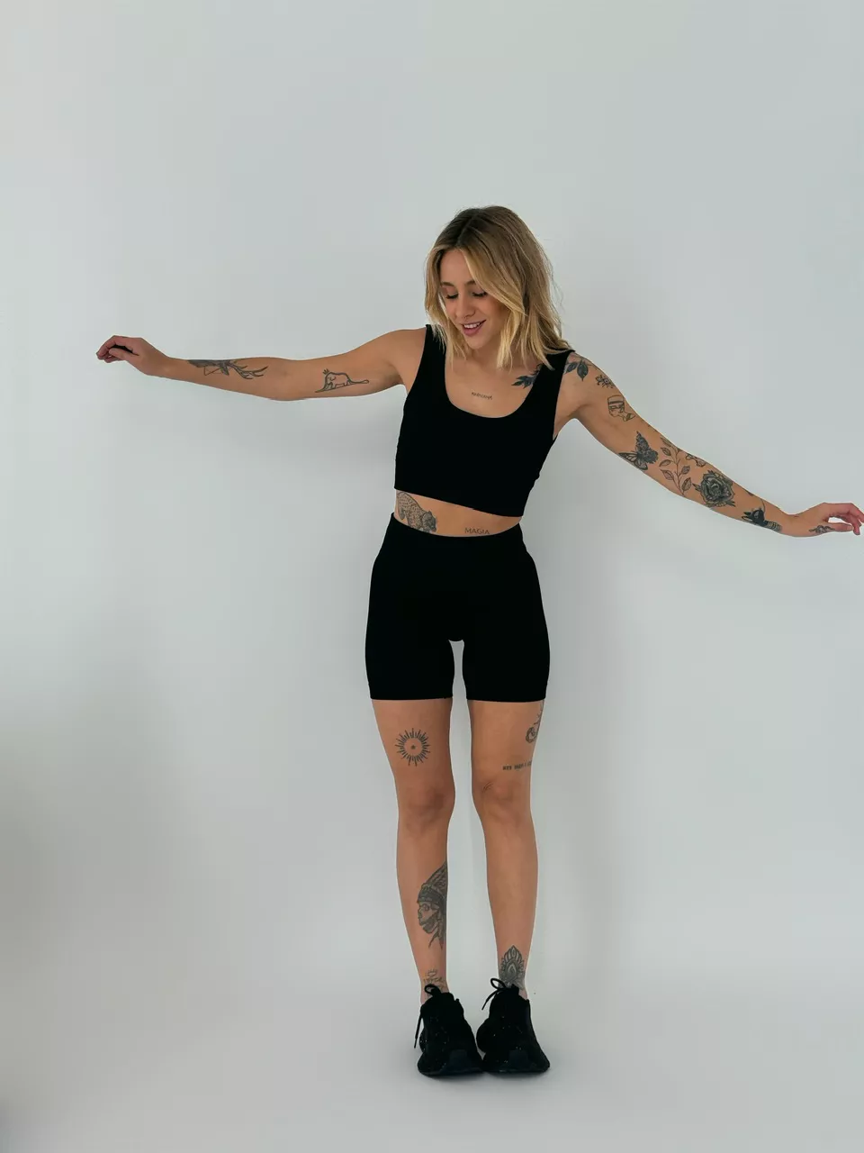 SHORT FITNESS CÓS ALTO PRETO