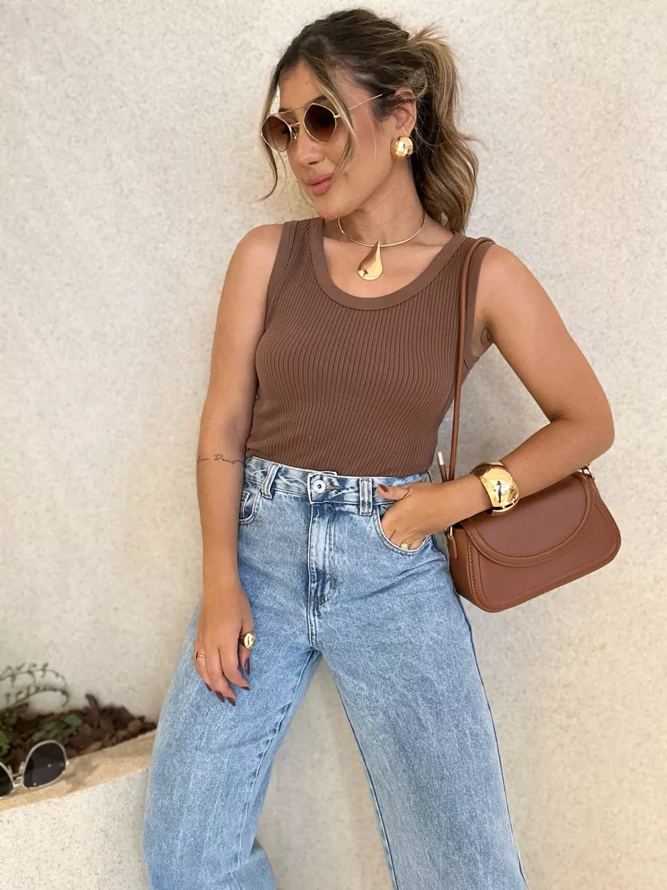 BLUSA CLARICE CANELADA MARROM - 0061080054 - CAROLLA FERRARO