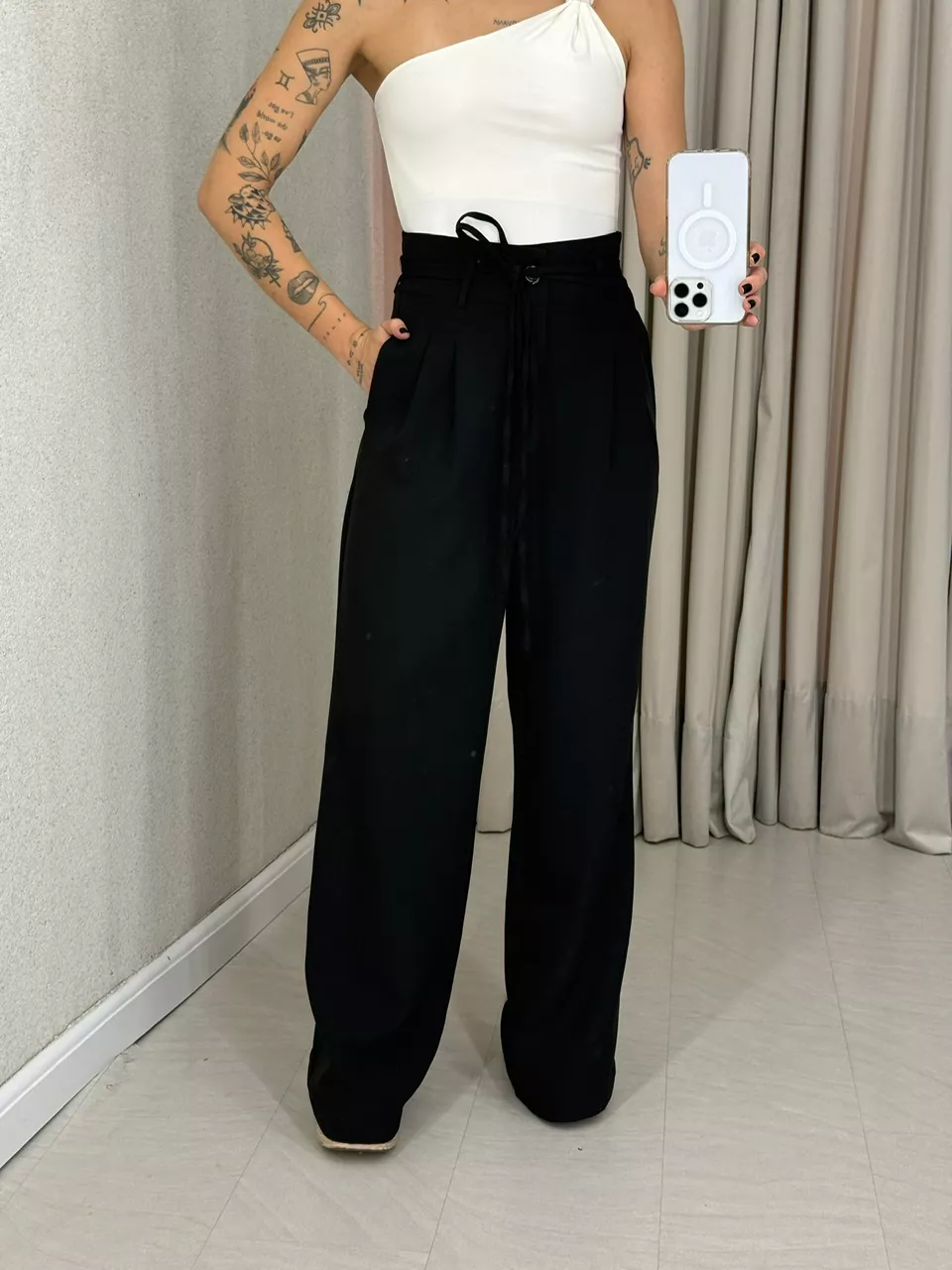 CALÇA YASMIN PANTALONA PRETO - 0063320032 - CAROLLA FERRARO