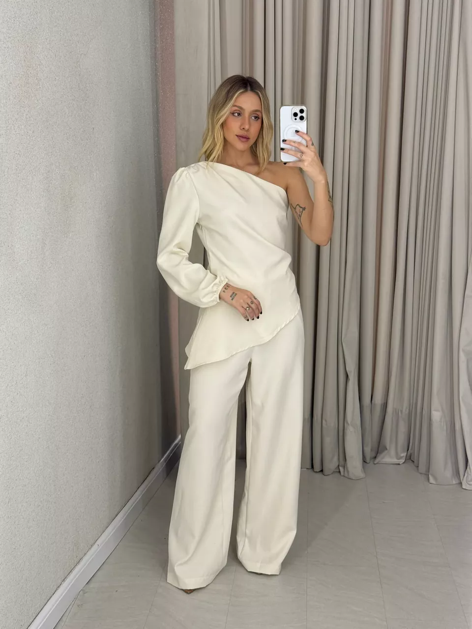 CONJUNTO DENISE NULA MANGA AREIA - 0063340110 - CAROLLA FERRARO
