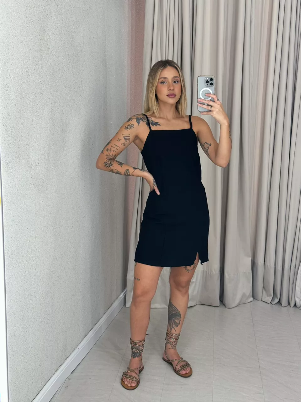 VESTIDO LEONORA CURTO PRETO - 0059310032 - CAROLLA FERRARO
