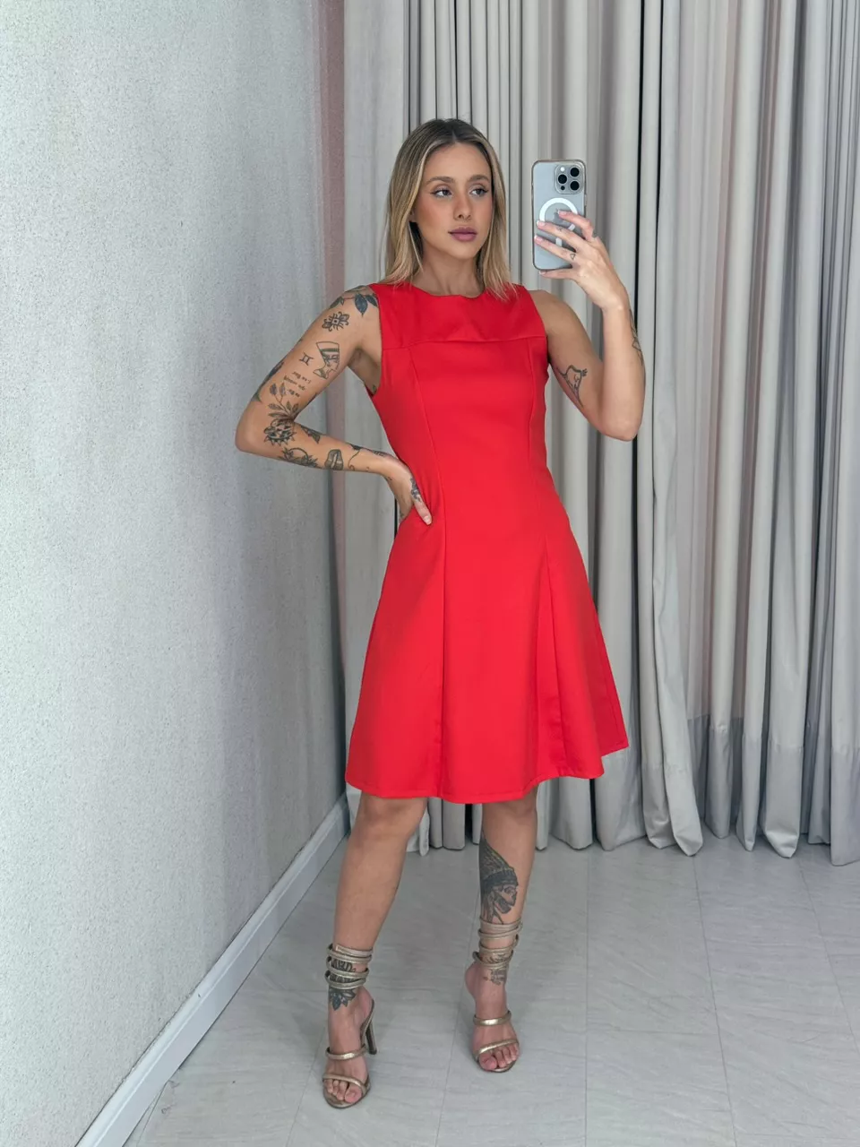 VESTIDO MARIA FLOR CAVADO VERMELHO
