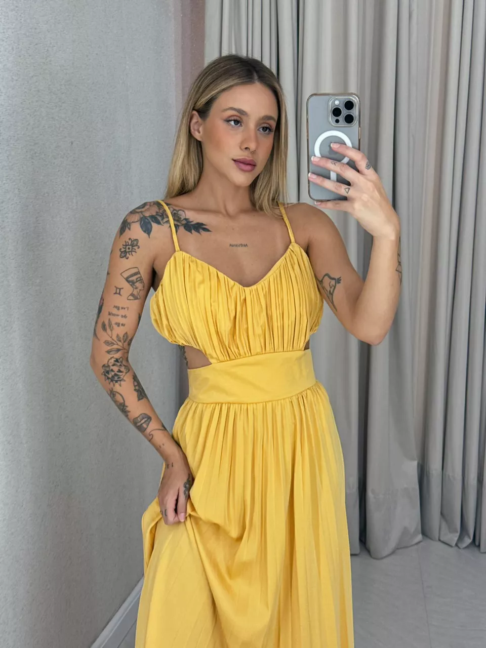 VESTIDO ZARA PLISSADO MOSTARDA