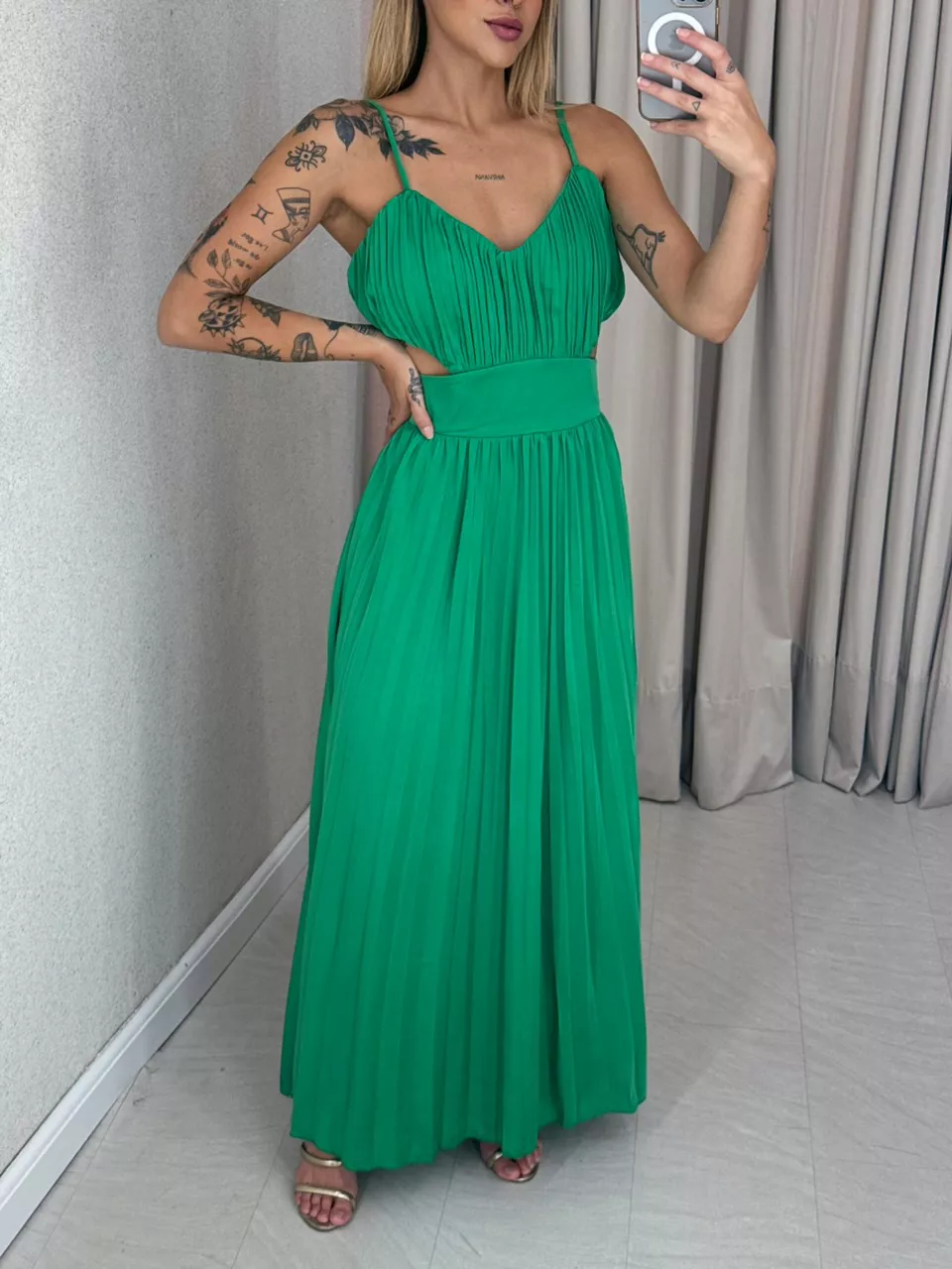 VESTIDO ZARA PLISSADO VERDE