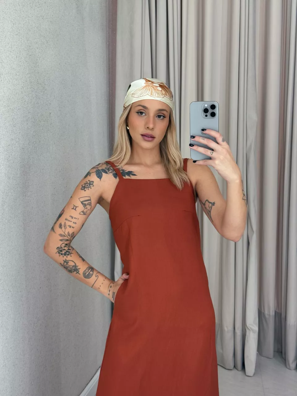 VESTIDO MAURA ALÇA TERRA COTA