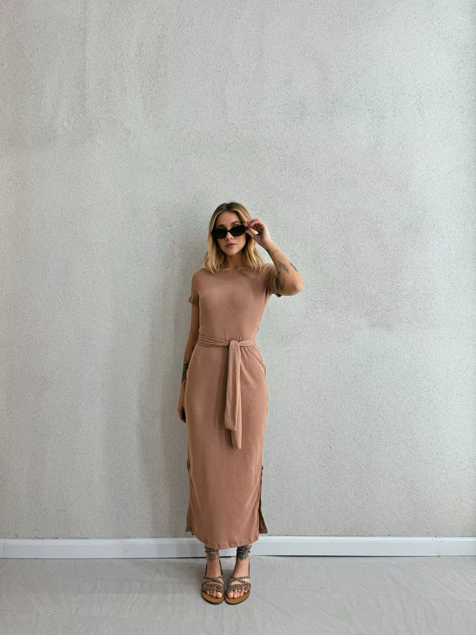 VESTIDO LUCIANA CANELADO NUDE - 0054110049 - CAROLLA FERRARO
