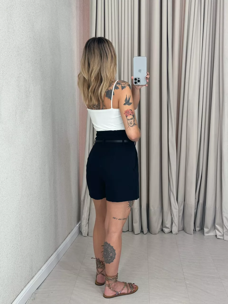 SHORT LAURA Cinto preto