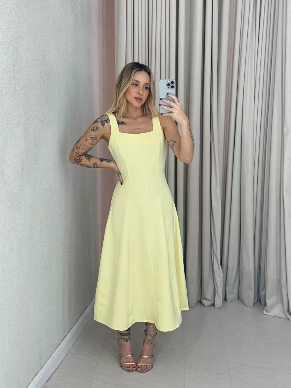 VESTIDO CAROLINE MIDI Amarelo