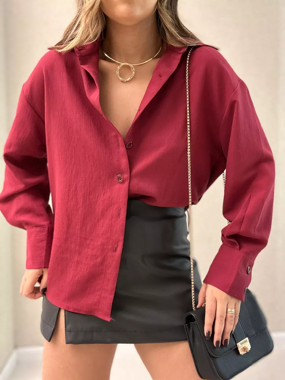 CAMISA EMMA BÁSICA VINHO - 0064290168 - CAROLLA FERRARO