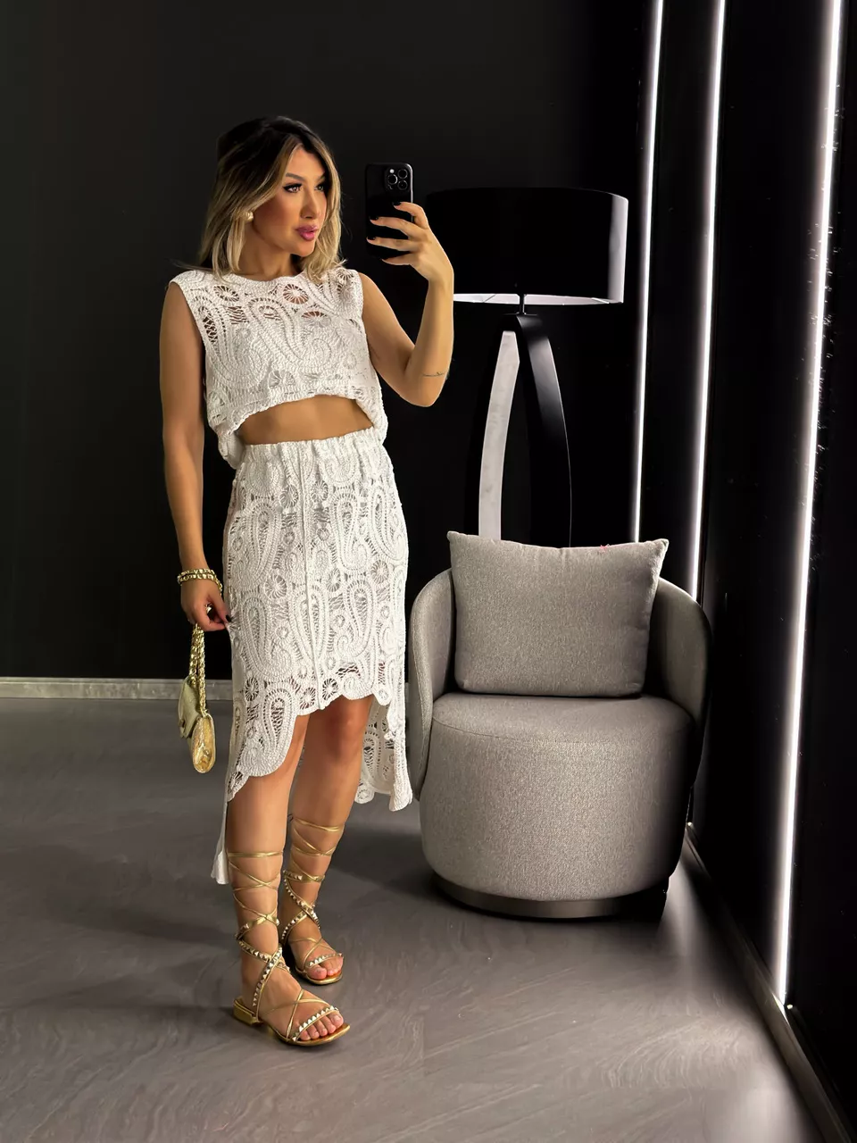 SAIA CROCHÊ MIDI ASSIMÉTRICA OFF