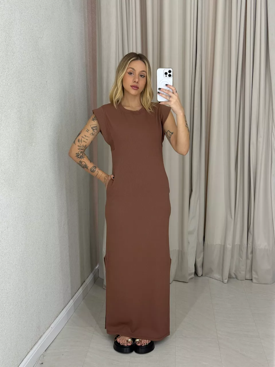 VESTIDO VERA MUSCLE MARROM - 0063490054 - CAROLLA FERRARO