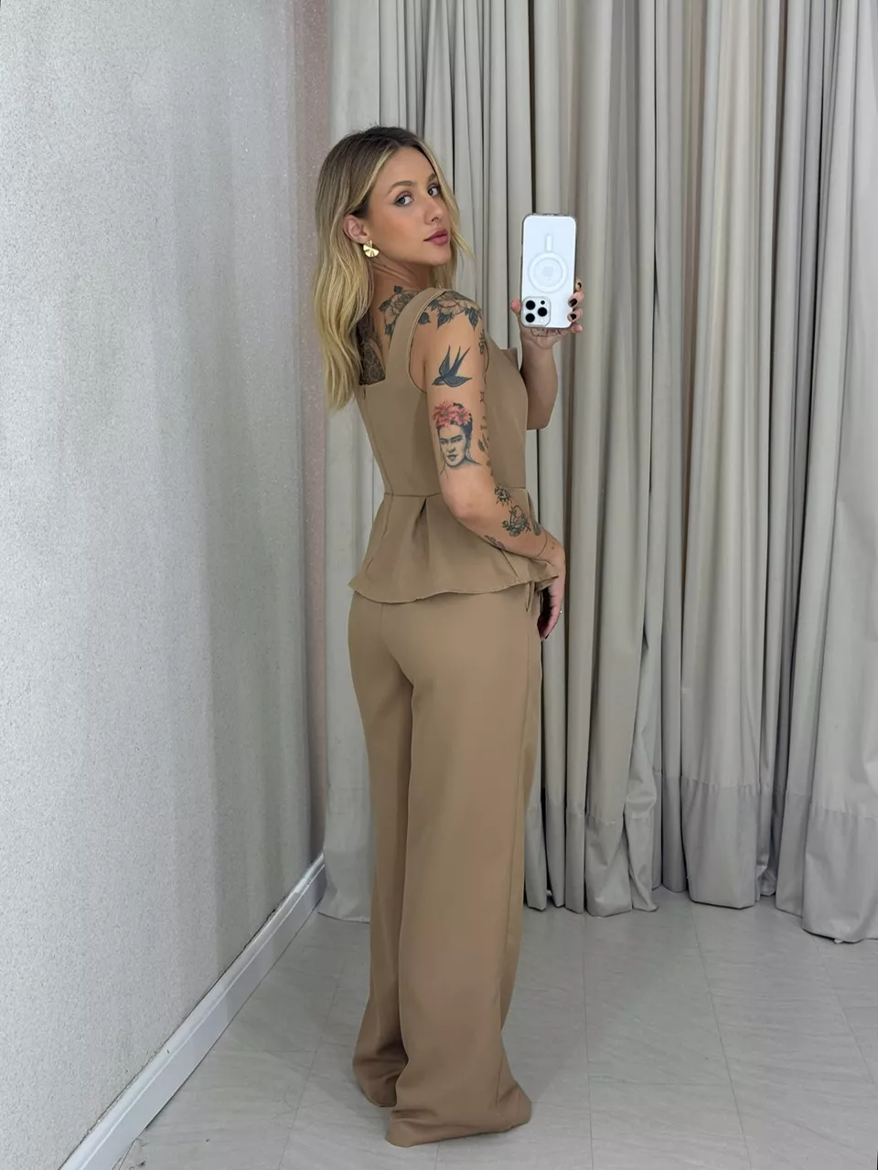 CONJUNTO CHLOE BLUSA CALÇA NUDE