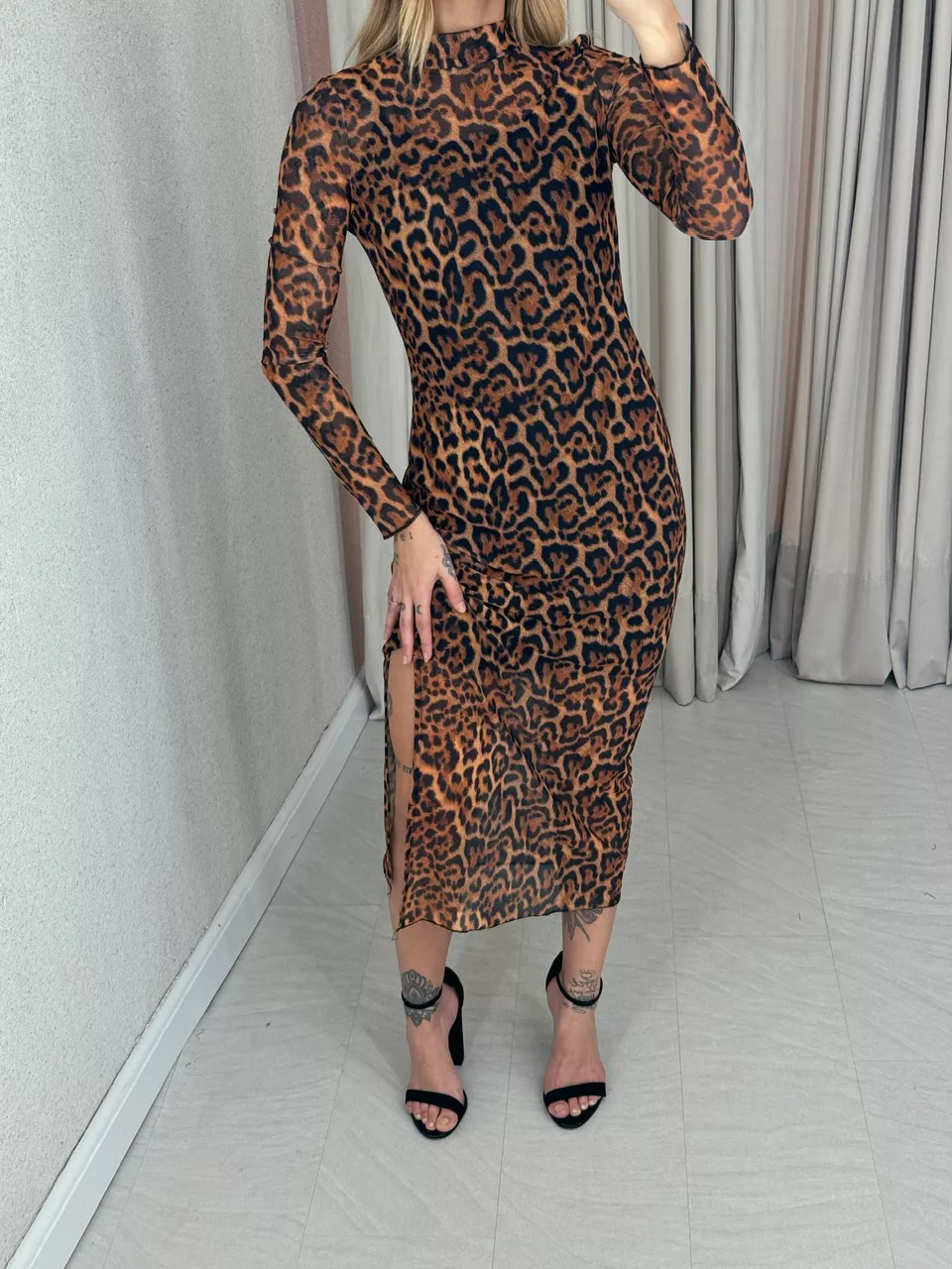 VESTIDO PIETRA TULE ONÇA