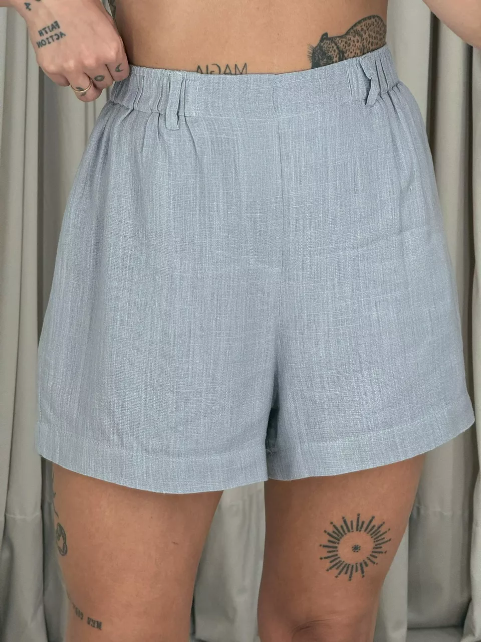 CONJUNTO KAUANY. Short Cinza