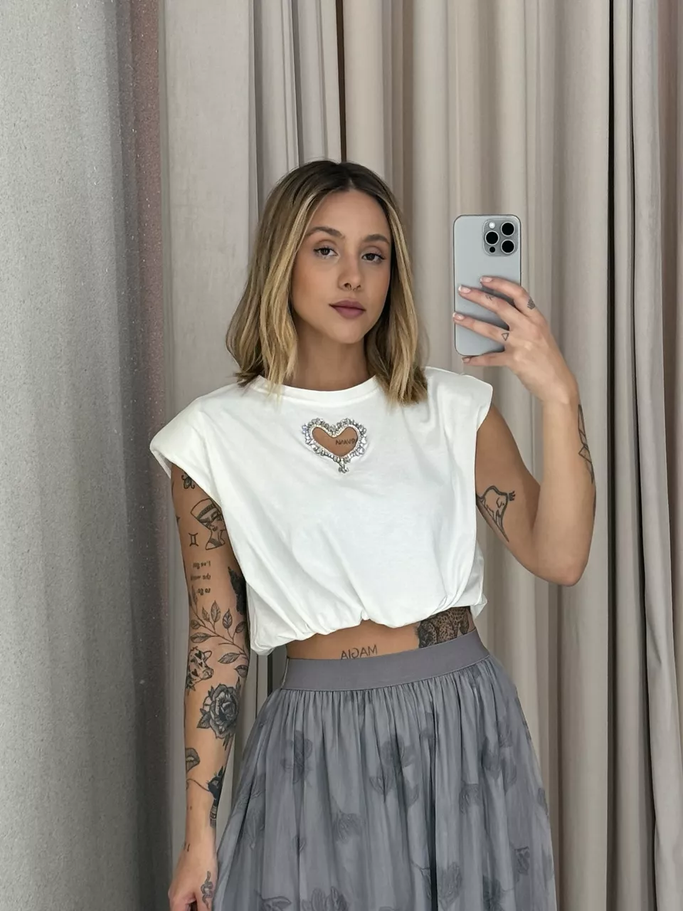CROPPED CORAÇÃO VAZADO OFF - 0056320048 - CAROLLA FERRARO