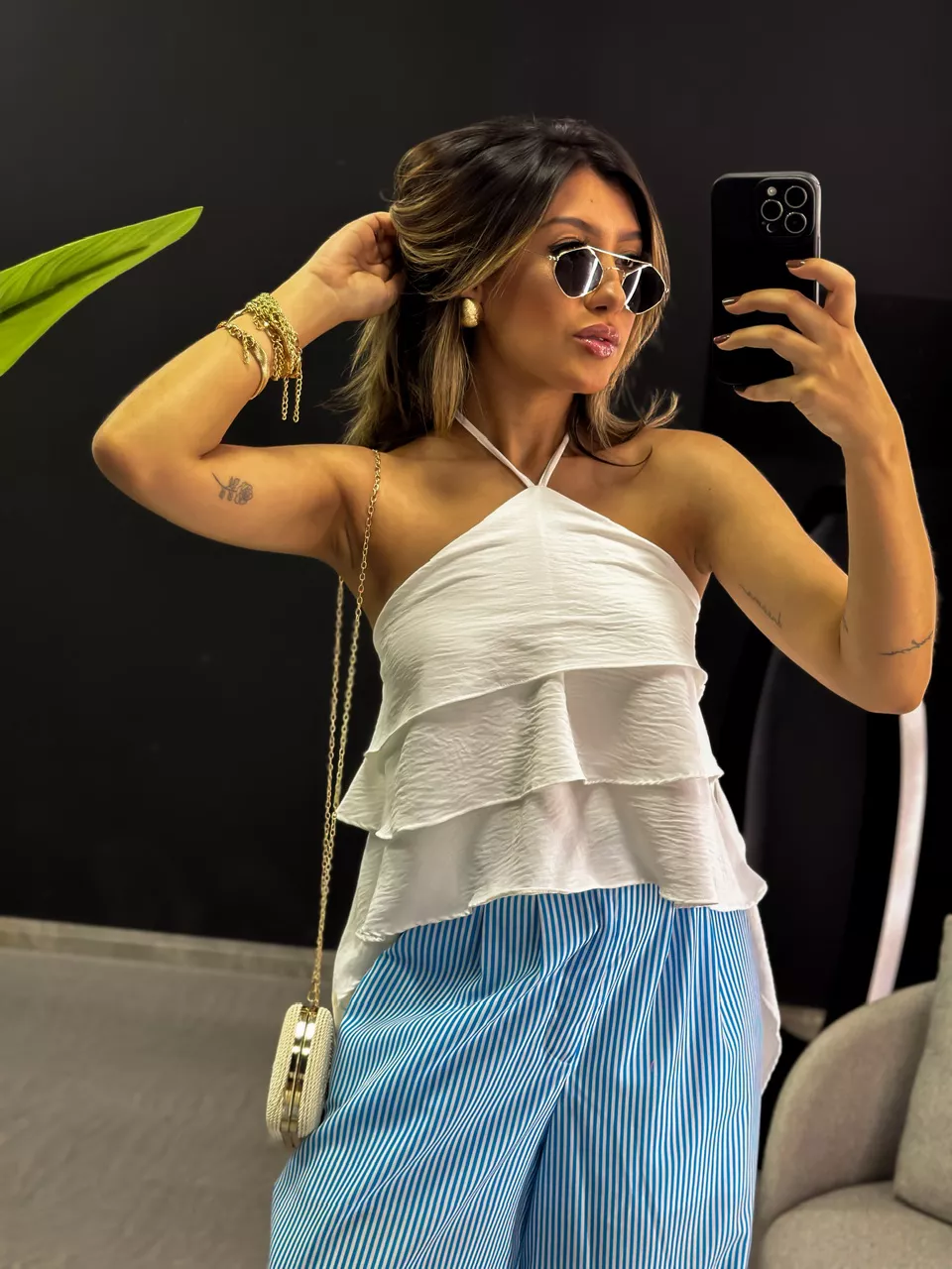 BLUSA ISA BABADO FRENTE ÚNICA OFF - 0045400048 - CAROLLA FERRARO