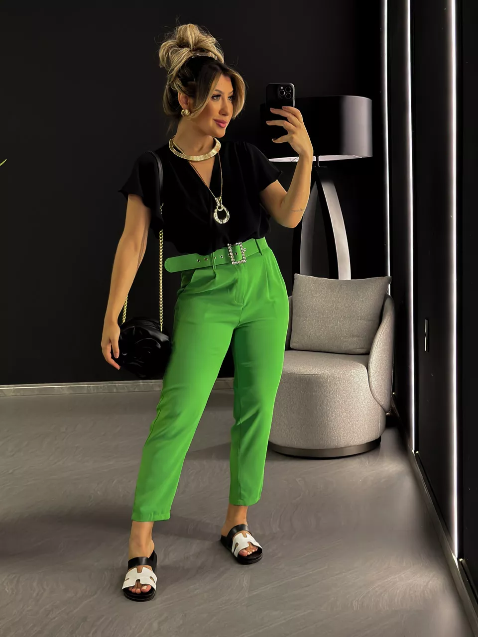 CALÇA LAÍS CINTO PEDRARIA VERDE
