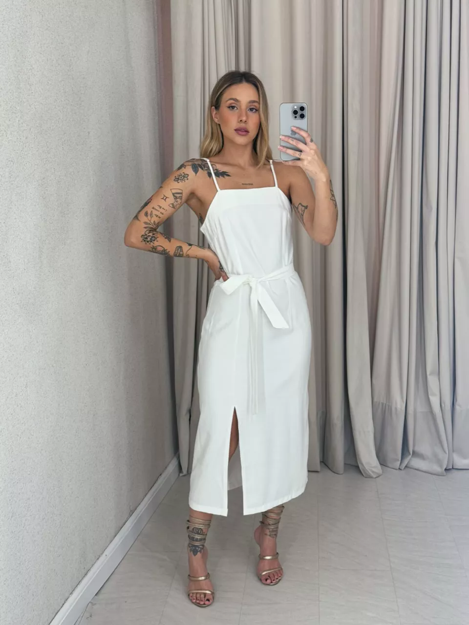 VESTIDO LUÍSE FENDA OFF - 0060170048 - CAROLLA FERRARO