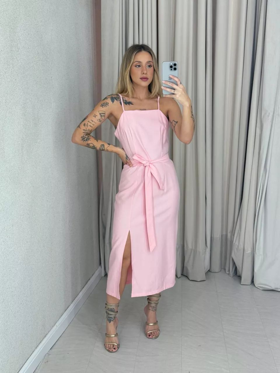 VESTIDO LUÍSE FENDA ROSA - 0060170031 - CAROLLA FERRARO