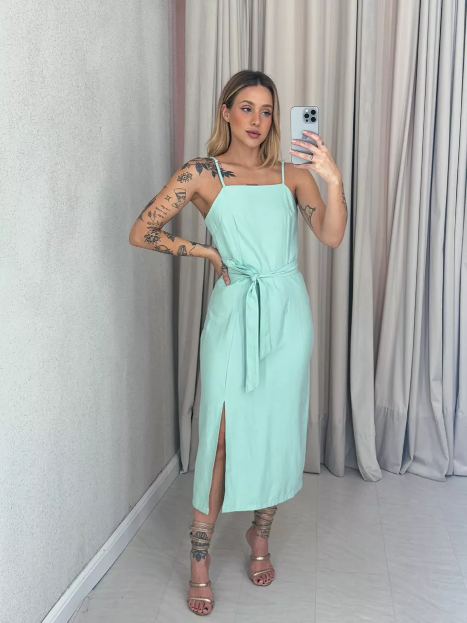 VESTIDO LUÍSE FENDA VERDE - 0060170014 - CAROLLA FERRARO